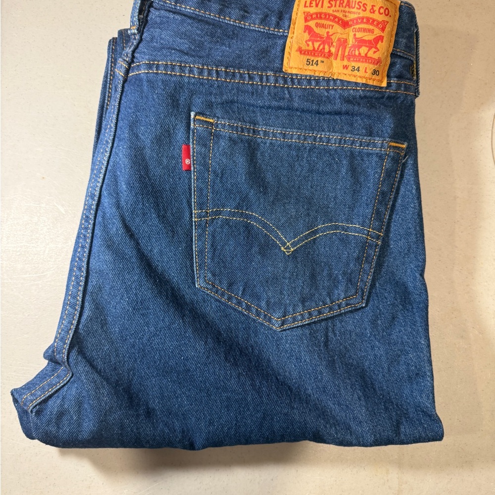Levi's Men's Blue Slim Straight Jeans with Iconic Patch